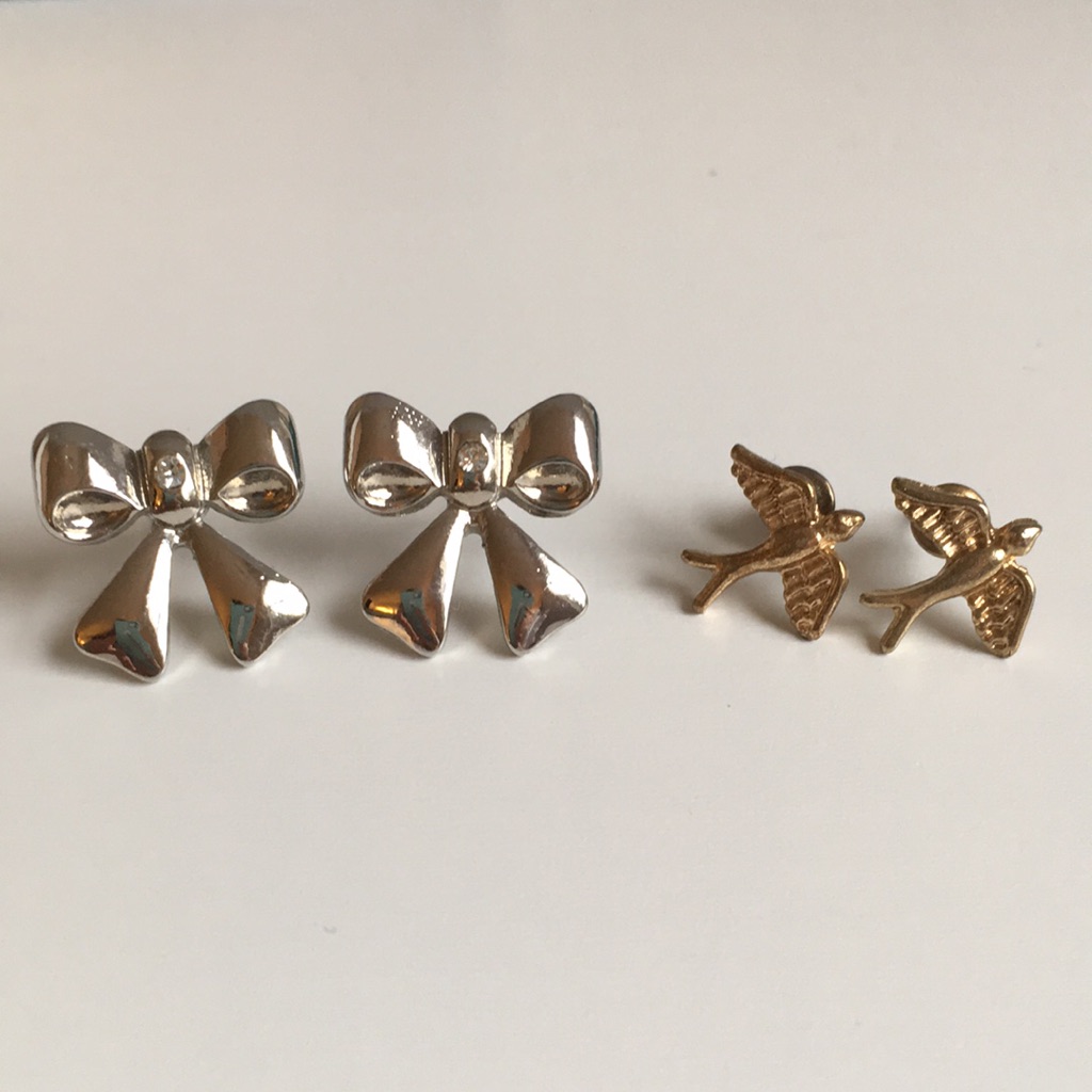Bow And Bird Stud Earrings Set Of Two 6$